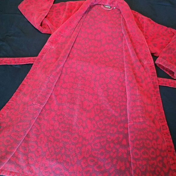 Roberto Cavalli UNISEX Leopard shawl bathrobe $350 - Picture 5 of 6